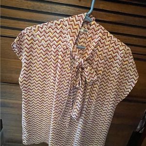 Ladies print capped sleeved blouse